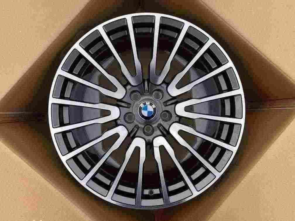 1220-FORGED angle view