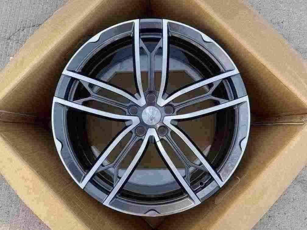 1704-FORGED alloy wheel