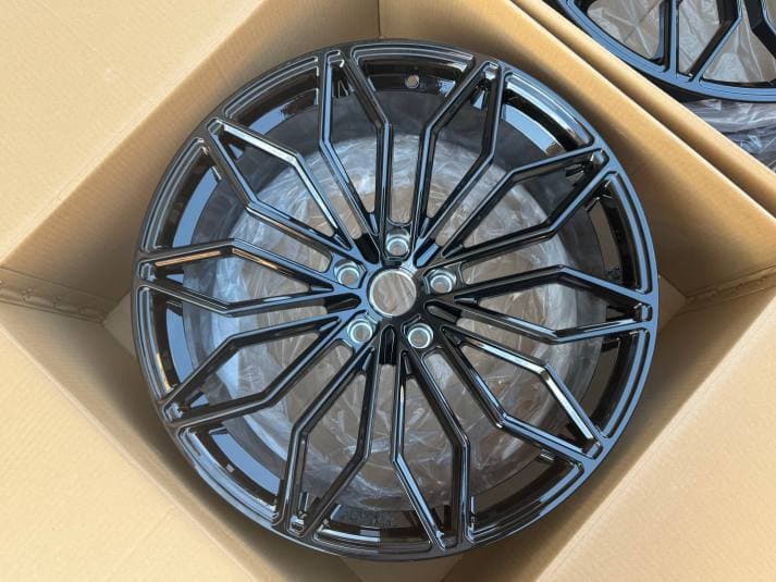 2823-FORGED alloy wheel