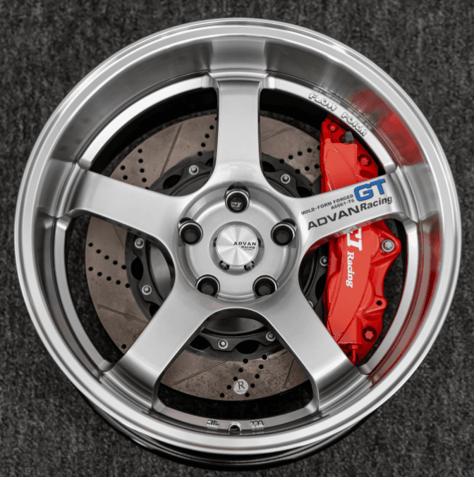 512-FLOW-FORMED alloy wheel