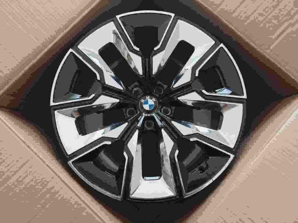 1252-FORGED angle view