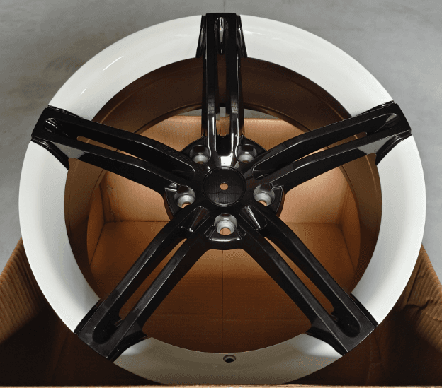 X07-FLOW-FORMED alloy wheel