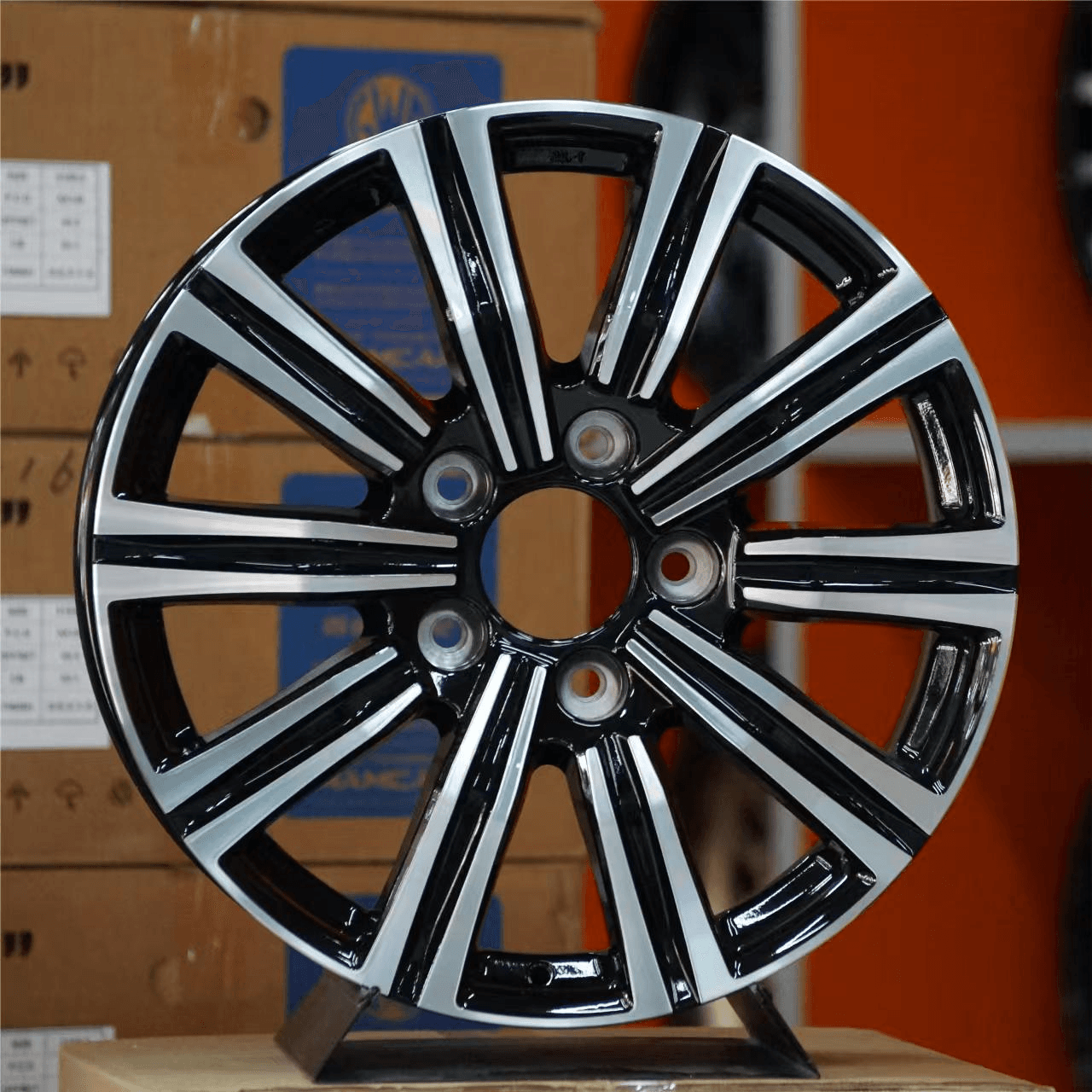 X28-FLOW-FORMED alloy wheel