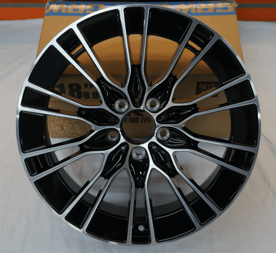 X52-FLOW-FORMED alloy wheel