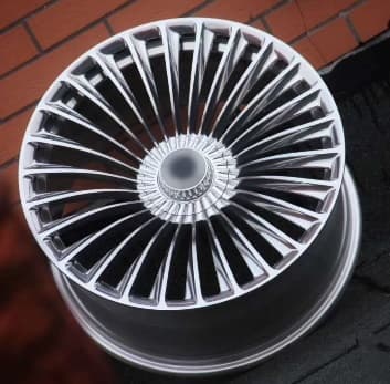 XL401-19-FLOW-FORMED alloy wheel